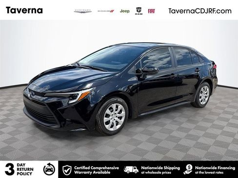 Used 2024 Toyota Corolla LE image 1
