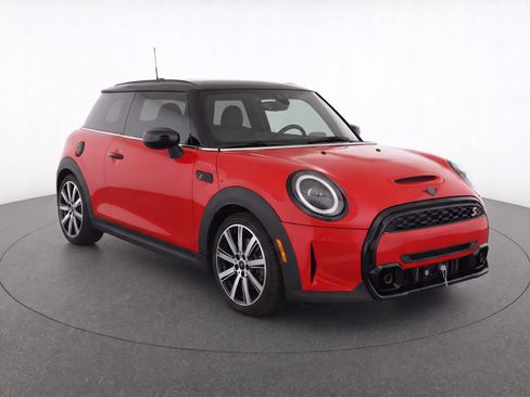 Used 2024 MINI Cooper S FWD image 1