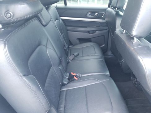 Used 2019 Ford Explorer XLT w/ Equipment Group 201A FWD image 15