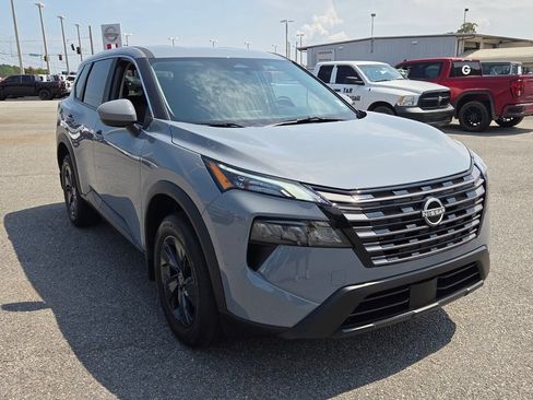 New 2026 Nissan Rogue SV FWD image 15