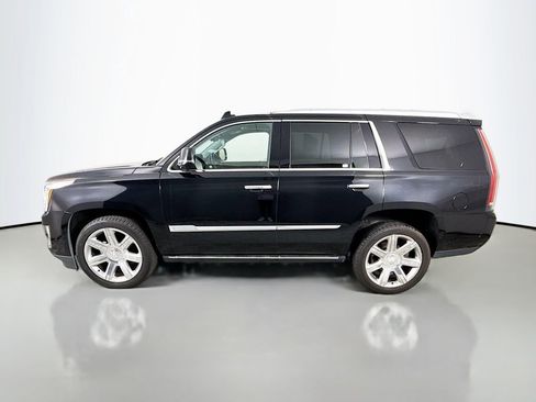 Used 2019 Cadillac Escalade Premium Luxury image 4