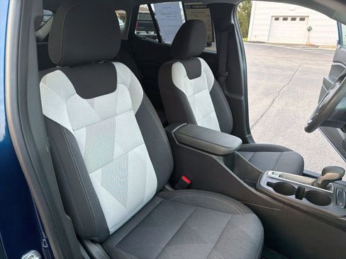 Used 2024 Chevrolet Trax LS w/ LS Convenience Package image 27