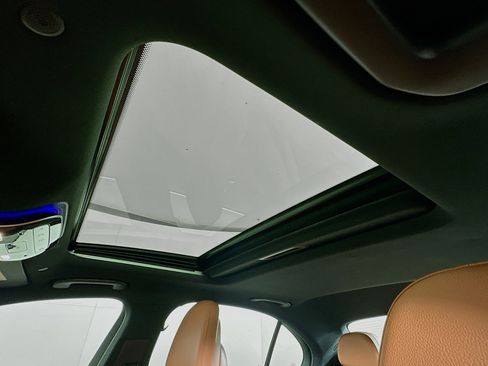 Used 2023 Mercedes-Benz C 300 Sedan image 25