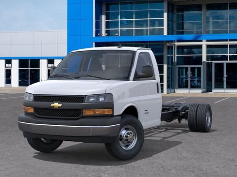 New 2025 Chevrolet Express 3500 w/ Power Convenience Package image 7