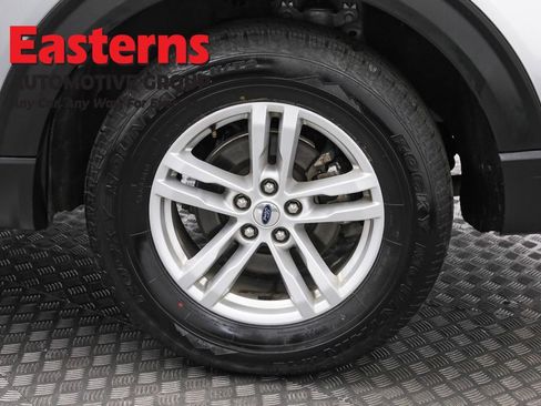 Used 2024 Ford Explorer 4WD image 33