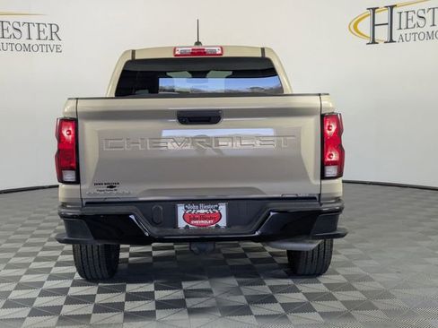 Used 2024 Chevrolet Colorado W/T RWD image 3