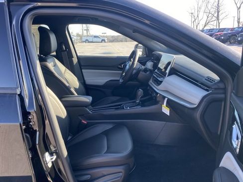 New 2026 Jeep Compass Limited image 17