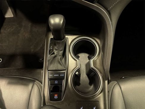 Used 2023 Toyota Camry SE image 32