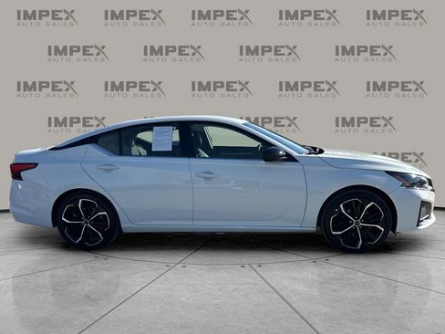 Used 2025 Nissan Altima 2.5 SR image 6