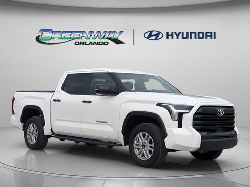 Used 2026 Toyota Tundra SR5 w/ SR5 Convenience Package AWD/4WD image 1