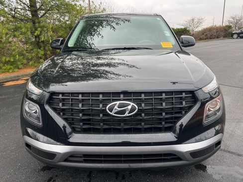 Used 2022 Hyundai Venue SE image 6