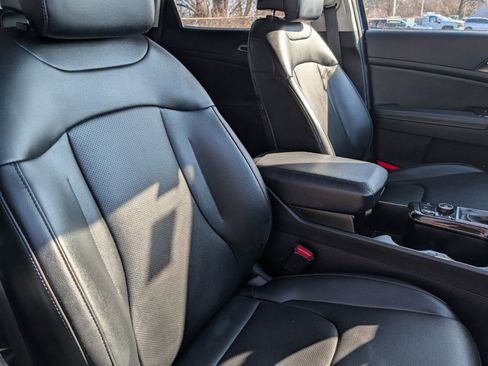 Used 2023 Kia Sportage EX image 20