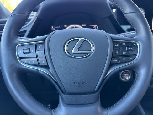 Used 2024 Lexus ES 300h w/ Premium Package FWD image 33