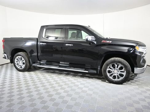 Used 2025 Chevrolet Silverado 1500 LTZ AWD/4WD image 8