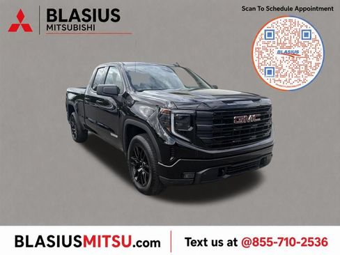 Used 2025 GMC Sierra 1500 Elevation AWD/4WD image 1