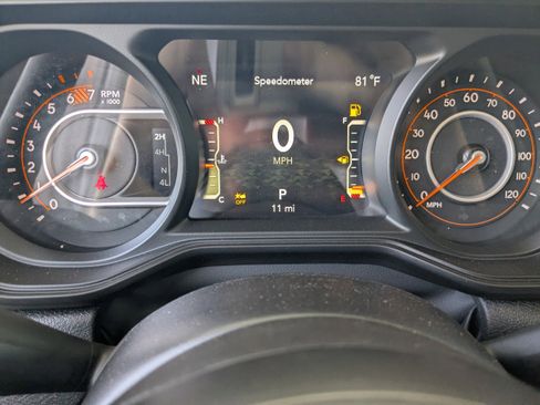 New 2026 Jeep Wrangler Rubicon w/ Technology Group image 25