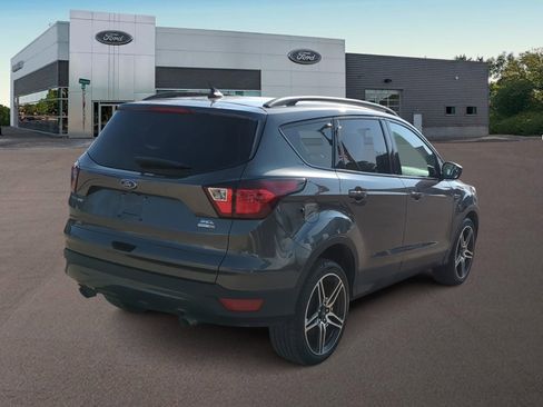 Used 2019 Ford Escape SEL image 11