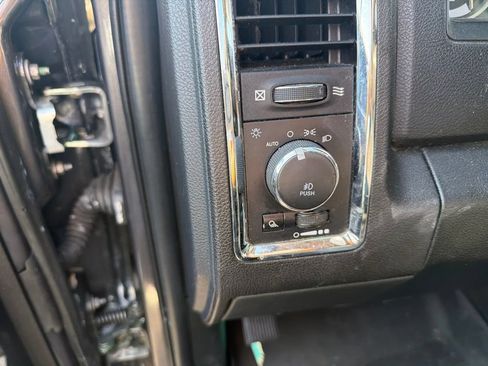 Used 2017 RAM 1500 Laramie w/ Convenience Group AWD/4WD image 20