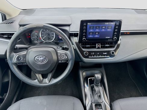 Used 2021 Toyota Corolla LE image 14