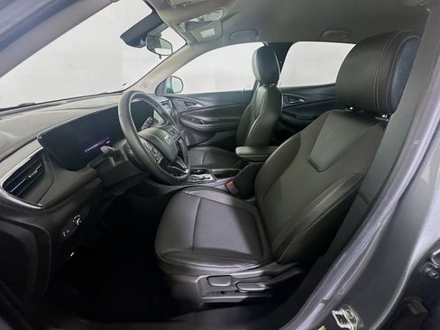 Used 2025 Buick Encore GX Preferred image 13