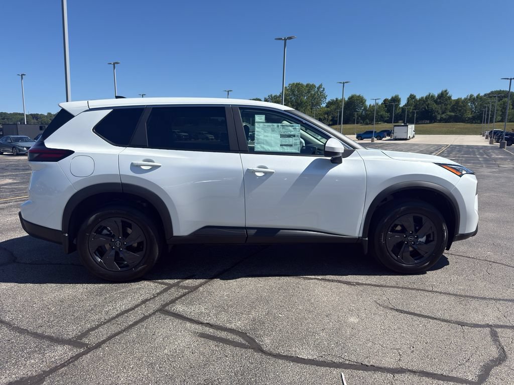 New 2026 Nissan Rogue SV AWD/4WD image 4