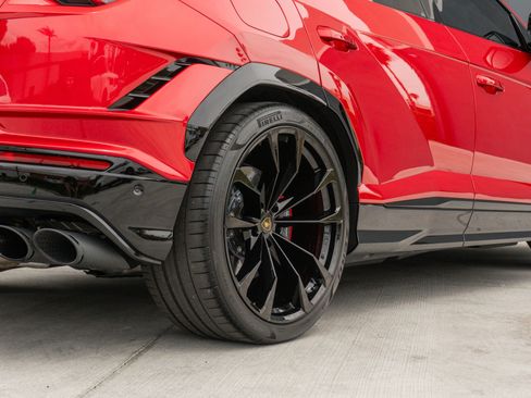 Used 2023 Lamborghini Urus S AWD/4WD image 43