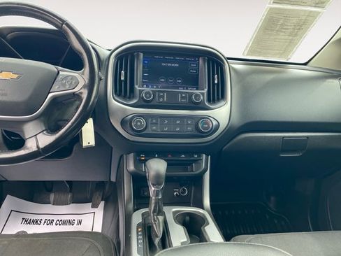Used 2022 Chevrolet Colorado LT w/ Fleet Safety Package RWD image 11