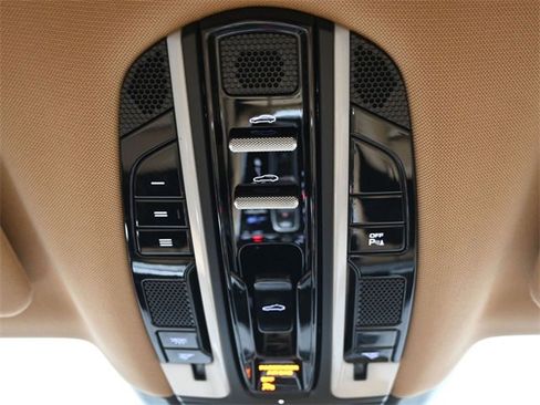 Used 2019 Porsche Panamera 4 w/ Premium Package image 19