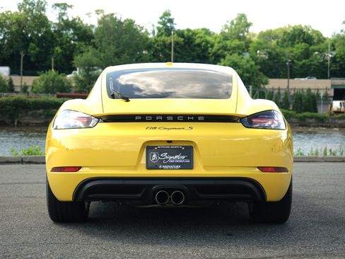 Used 2020 Porsche 718 Cayman S w/ Light Design Package RWD image 39