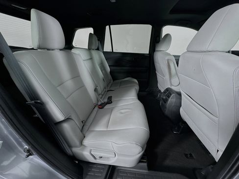 Certified 2023 Honda Passport EX-L image 27