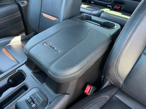 Used 2025 GMC Sierra 2500 AT4 AWD/4WD image 25