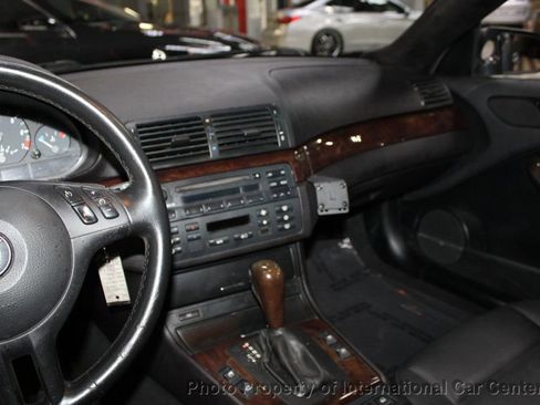 Used 2004 BMW 325Ci Coupe image 29