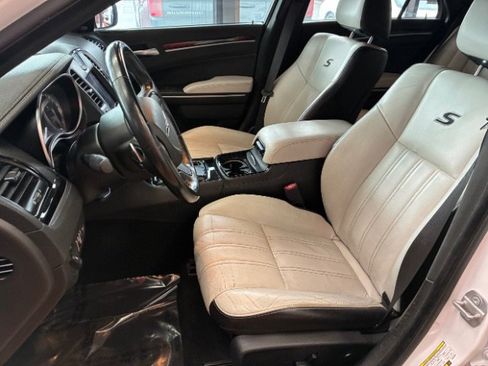 Used 2021 Chrysler 300 S image 17