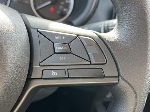 Certified 2025 Nissan Kicks Play S FWD image 31