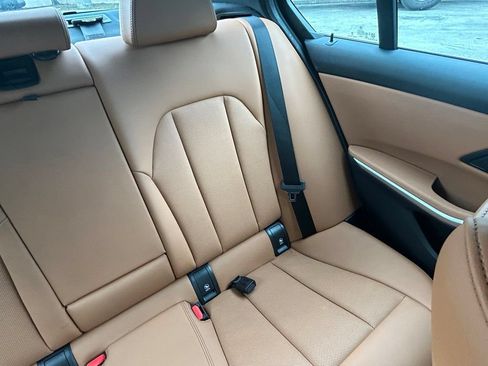 Used 2025 BMW 330i Sedan RWD image 14