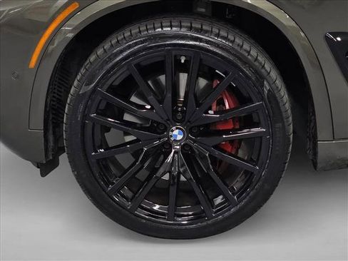 Used 2024 BMW X5 xDrive40i w/ Executive Package image 9