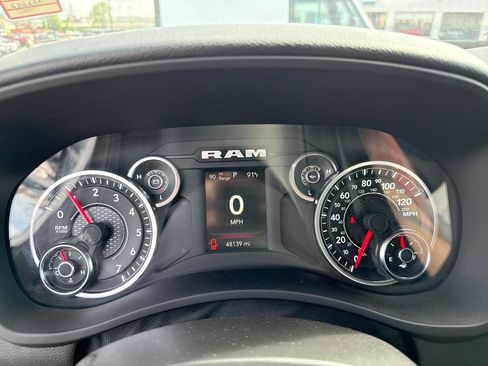 Used 2024 RAM 2500 Big Horn AWD/4WD image 13