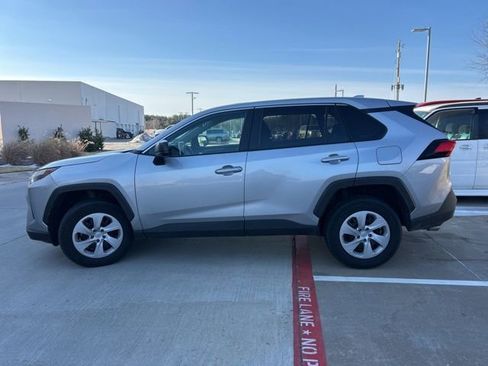 Used 2024 Toyota RAV4 LE image 6