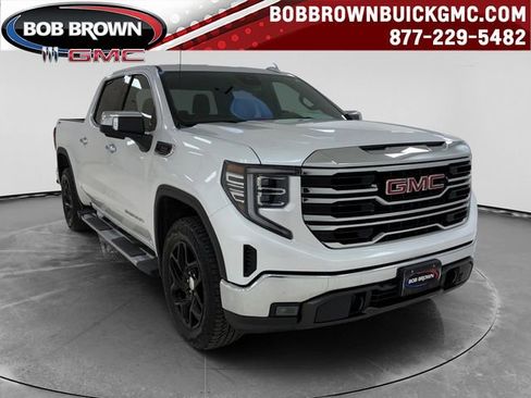 Used 2023 GMC Sierra 1500 SLT w/ SLT Premium Package AWD/4WD image 1