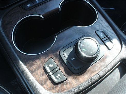 Used 2021 GMC Acadia Denali w/ Denali Ultimate Package image 29