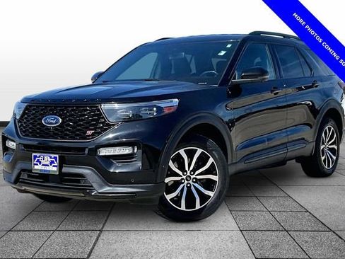 Used 2020 Ford Explorer ST image 2