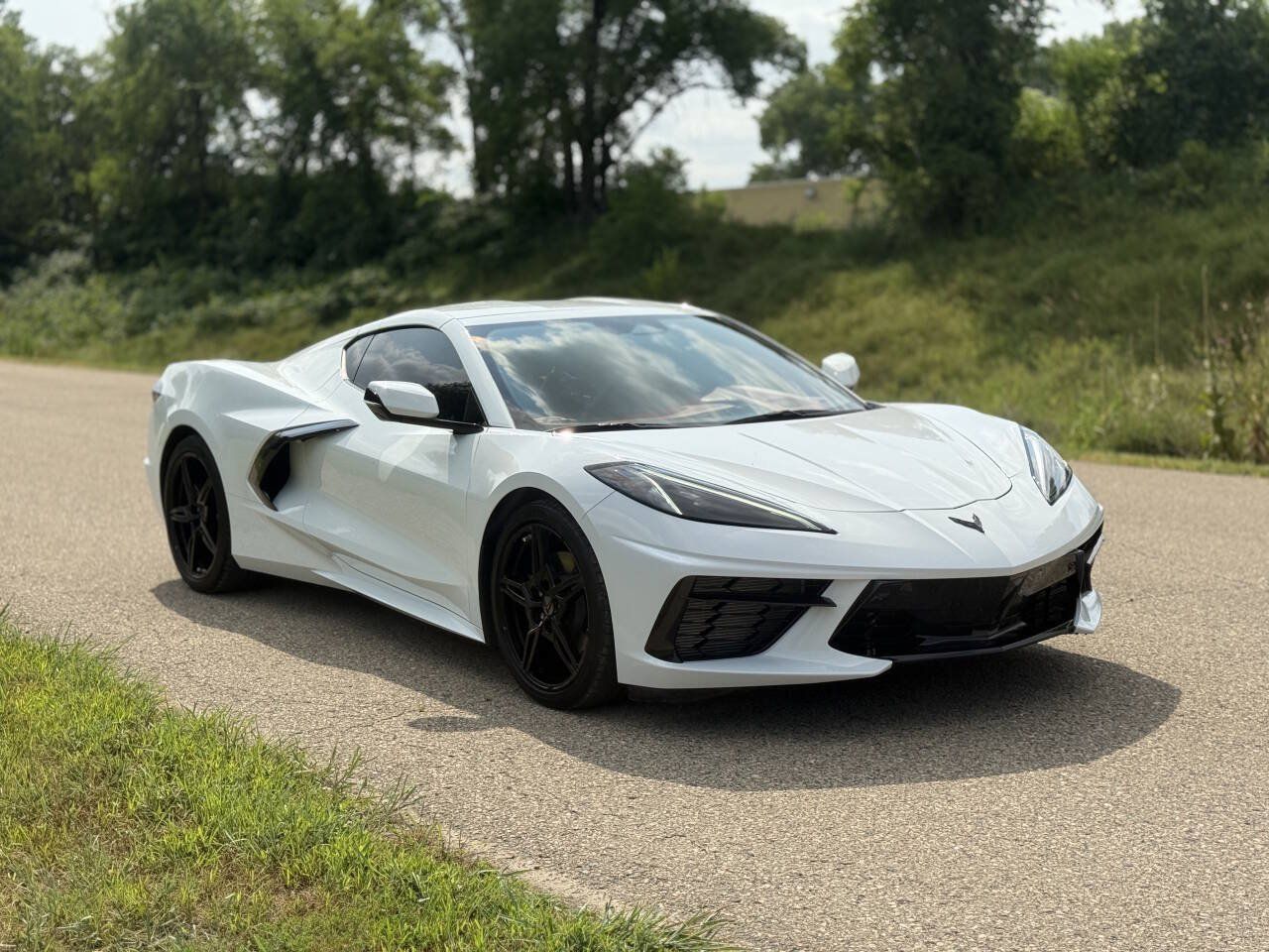 Used 2024 Chevrolet Corvette Stingray Premium Cpe w/ 3LT RWD image 4