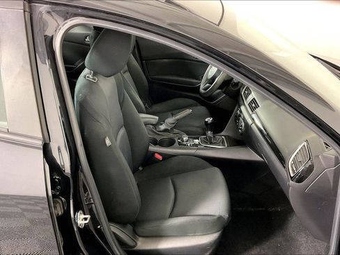 Used 2015 MAZDA MAZDA3 i Sport image 10
