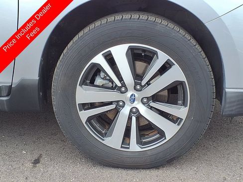 Used 2019 Subaru Outback 2.5i Limited AWD/4WD image 9