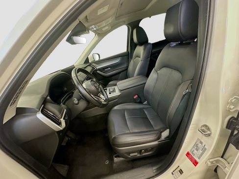 Used 2024 MAZDA CX-90 Plug-In Hybrid w/ Preferred AWD/4WD image 13