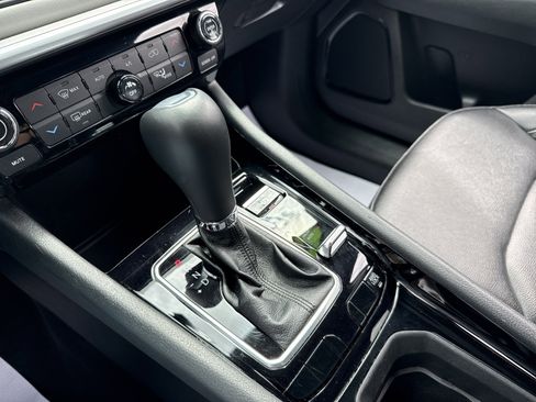 Used 2025 Jeep Compass Limited AWD/4WD image 9