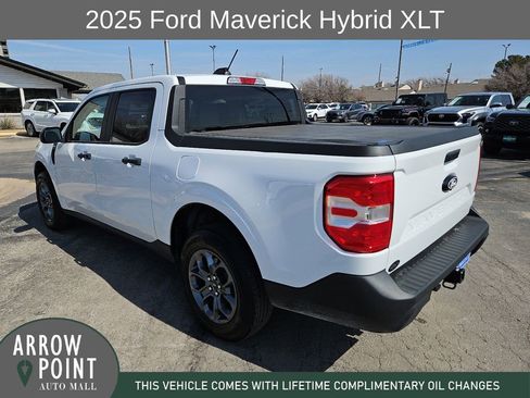 Used 2025 Ford Maverick XLT image 8