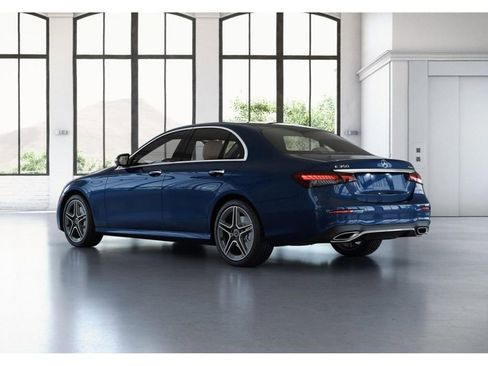 Used 2023 Mercedes-Benz E 350 4MATIC Sedan image 30