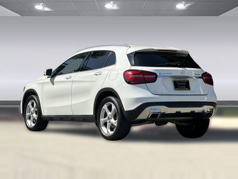 Used 2018 Mercedes-Benz GLA 250 4MATIC image 3