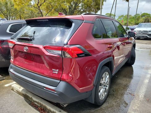 Used 2024 Toyota RAV4 XLE Premium image 5